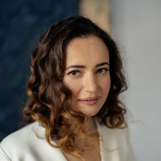 Марина Петрова